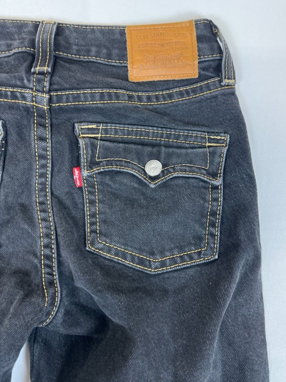 Levi's Women Noughties 25x32 Bootcut Jeans Black Distressed Denim Y2K Style - Picture 3 of 12